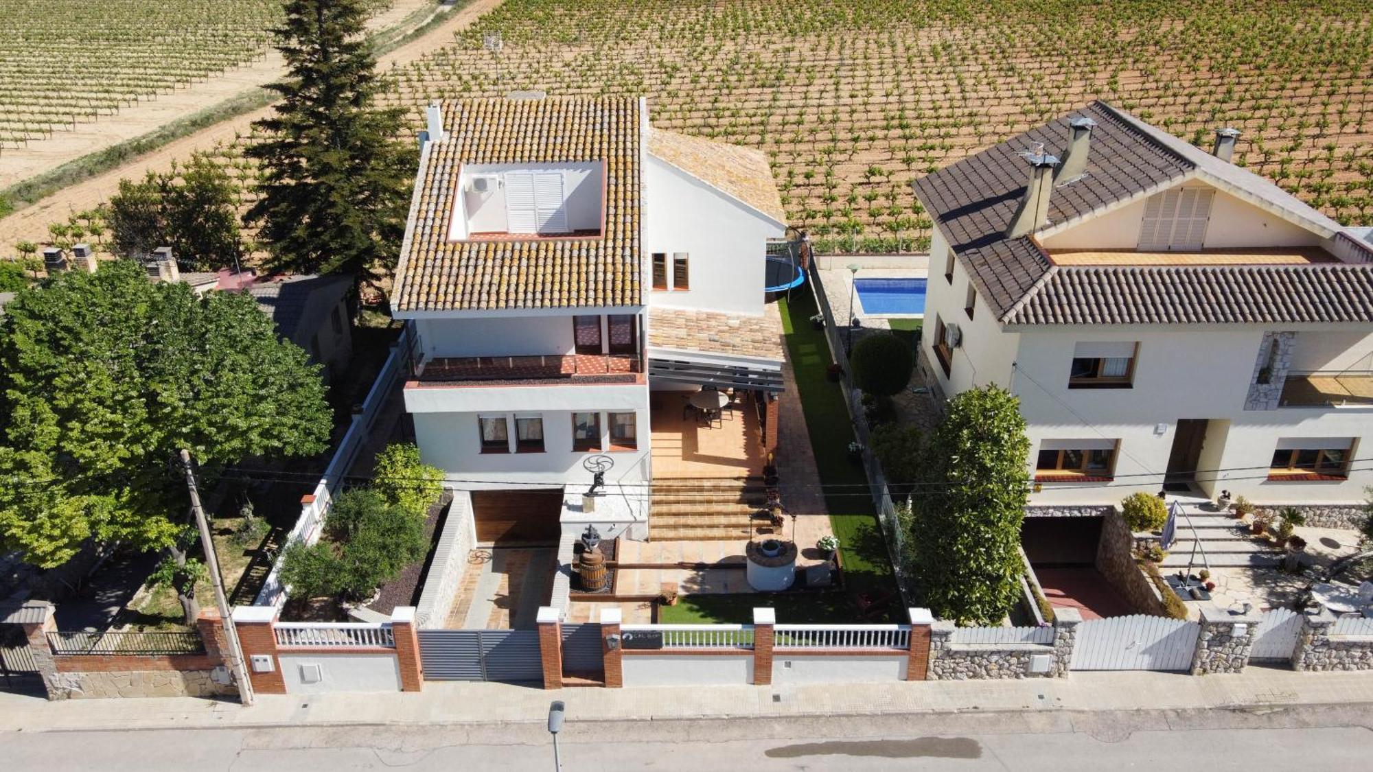 Villa Cal Llop à Sant Cugat de Sesgarrigues Extérieur photo